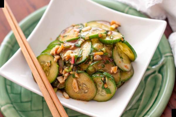 Hunan Style Smacked Cucumber Pickles Recipe